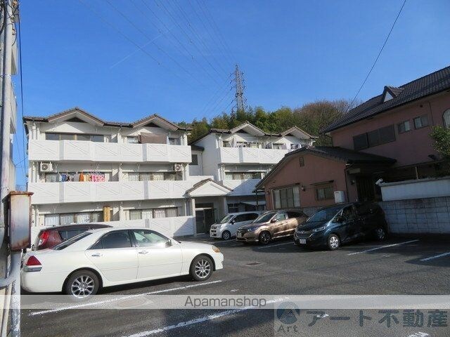 ホワイトガーデン[2DK/38.88m2]の外観5