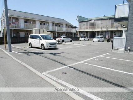 レオパレスファーム[1K/20.81m2]の駐車場