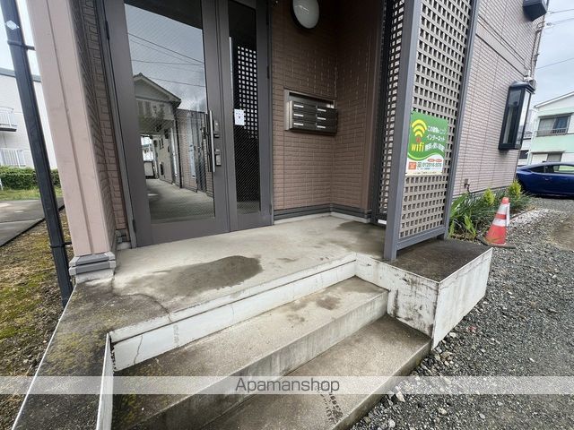 プラシードの玄関写真