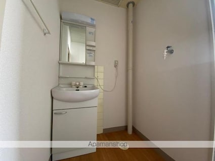 ヴィラ栗林[3DK/57m2]の洗面所