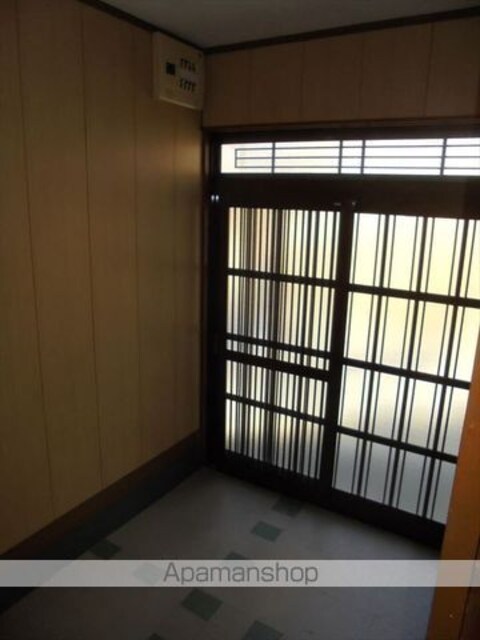 和歌山県和歌山市和歌浦東２丁目[3K/48.5m2]の玄関