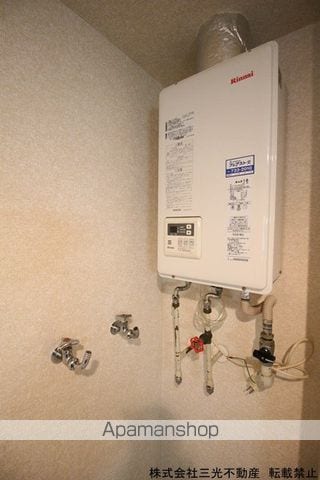 メゾンエクレーレ北35条の内装写真