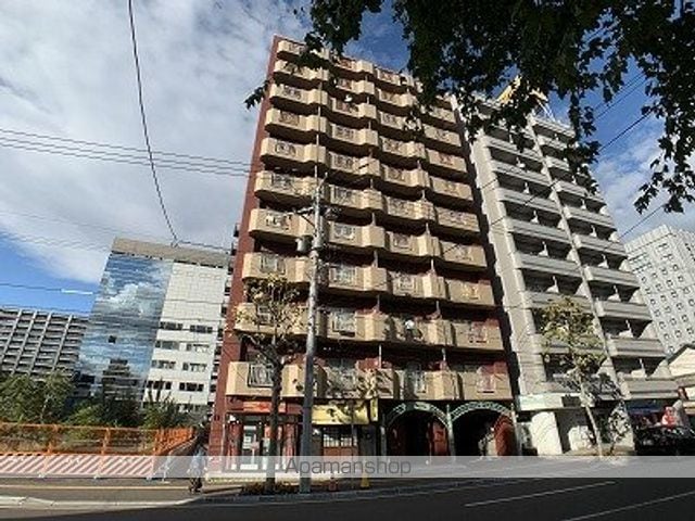 ドミ18ロイヤルの外観写真