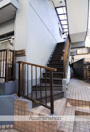 三軒茶屋マンション[1K/28m2]の外観5