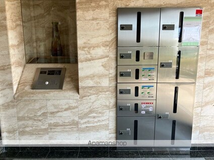 タロックス新居浜[2LDK/64.26m2]の共用部9