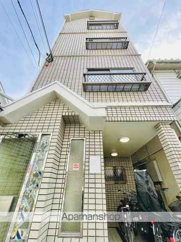 シャルマン中宮の外観写真