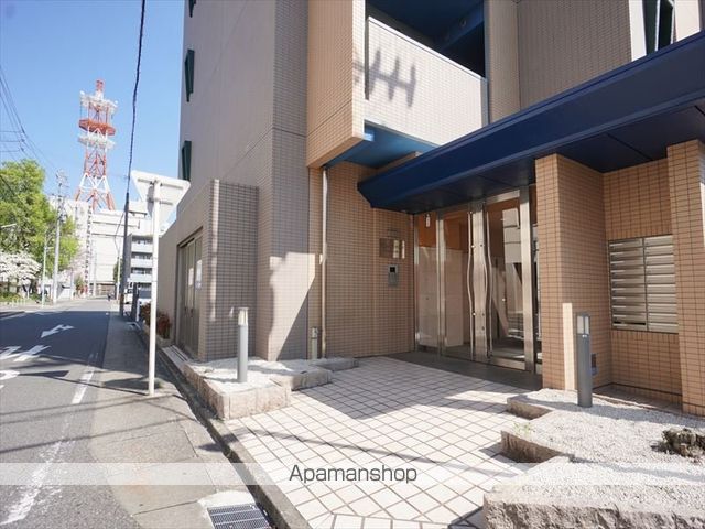 ロイヤルヘリテージの外観写真
