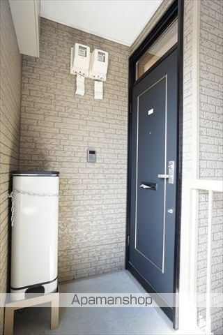 オークヒルズの玄関写真