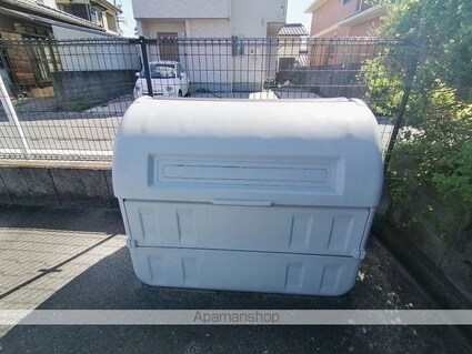 レジデンス古城　Ａ棟[2LDK/50.04m2]の共用部2