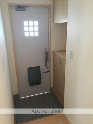 クレセオｓａｋｕｒａ　Ｂ棟[1LDK/46.83m2]の玄関