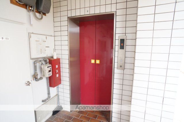 近鉄難波・奈良線 新大宮駅 徒歩15分 4階建 築38年の内装写真
