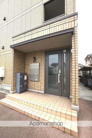ノール リヴィエール ドゥの玄関写真
