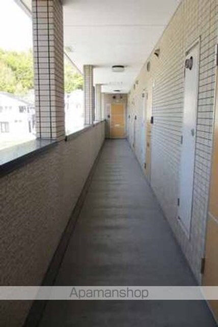 和歌山県和歌山市三葛[1DK/32m2]のエントランス2