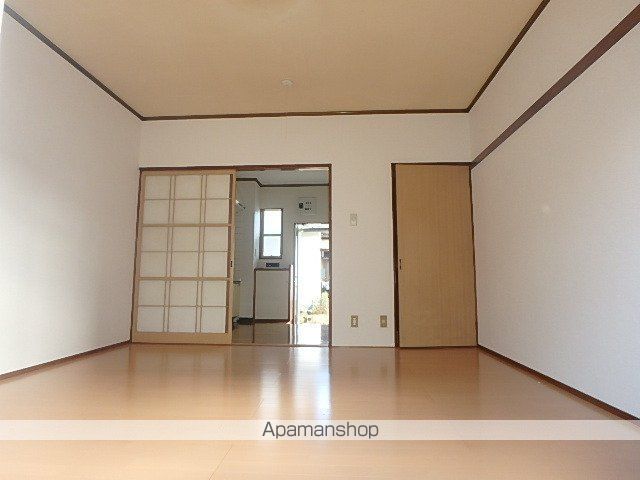 エスケーパレスの内装写真