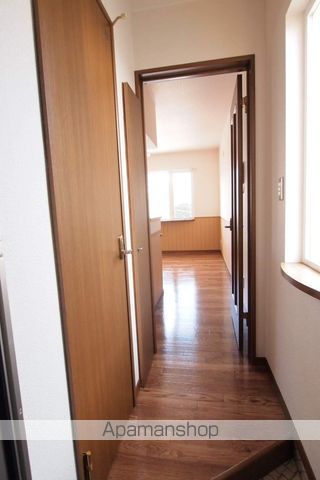 クレインコートIの内装写真