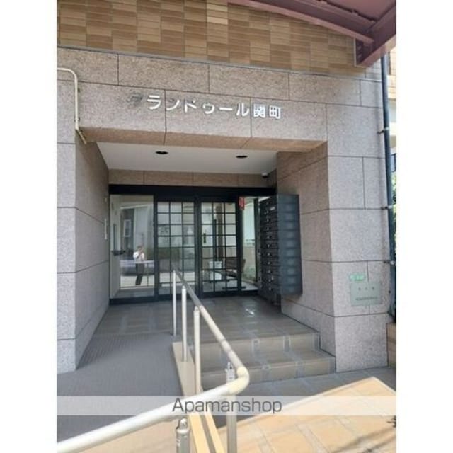 グランドゥール関町[3DK/56.07m2]のエントランス
