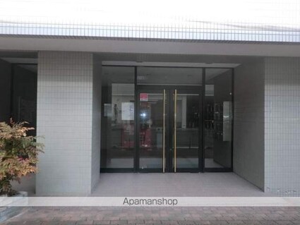 ファースト林ビル[3LDK/65.61m2]のエントランス