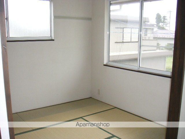 フレグランスIIの内装写真