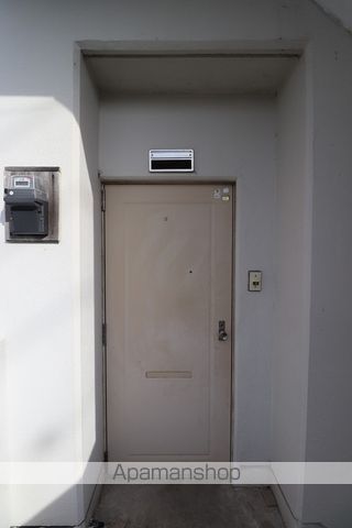 金刺第一ビルの玄関写真