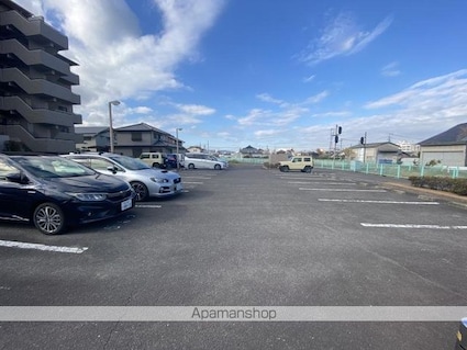 スカール和田[3LDK/71.3m2]の駐車場