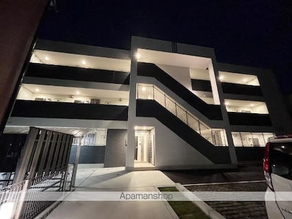 ウエストウイング６[1LDK/48.18m2]の外観2