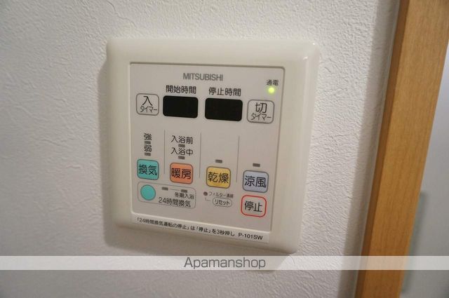 アラモードIIの内装写真