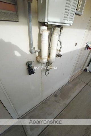高山コーポ2Fの外観写真