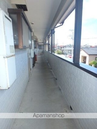 ポテンシャル[1K/28m2]のエントランス2