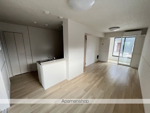 ライジングサンＢ[1LDK/50.01m2]のリビング・居間