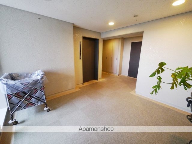 ヴィルセゾン小手指の玄関写真