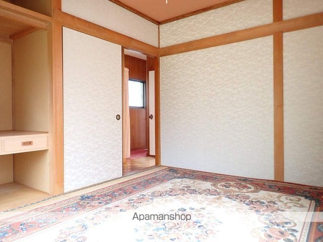 歌志内市 2階建 築46年の内装写真