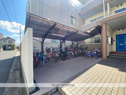 クリスタルパレス[2LDK/61.75m2]の共用部1