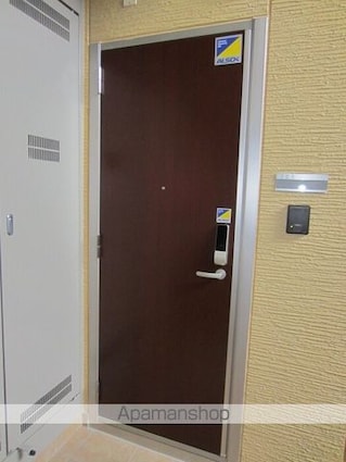 ウエスト　ヴィレッジⅢ[3LDK/67.53m2]の玄関