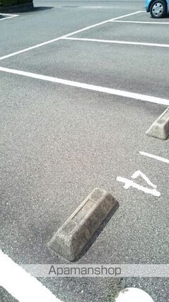 ソレイユ・ルヴァンＡ[2DK/44.39m2]の駐車場3