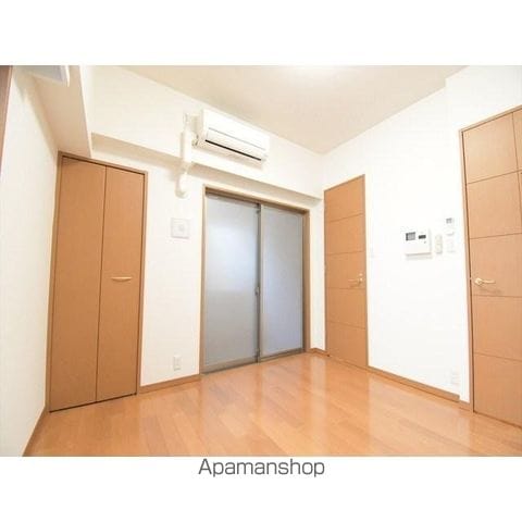 【中野区本町のマンションの写真】