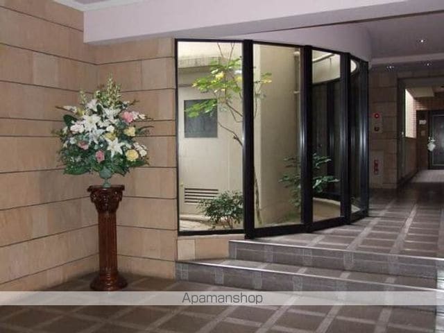 グランヴィスタ寺塚の玄関写真