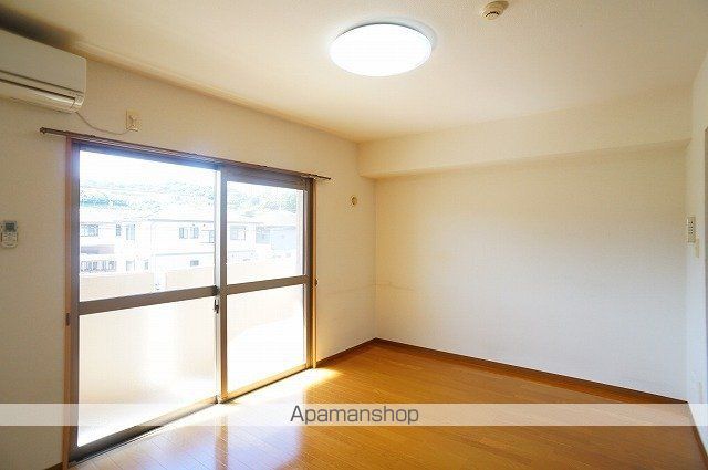 東海道本線 愛野駅 徒歩4分 4階建 築21年の内装写真
