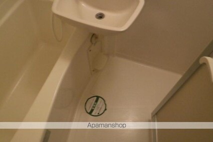 東京都新宿区市谷台町[1K/22.16m2]のバス