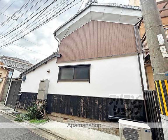 深草北新町貸家の外観写真