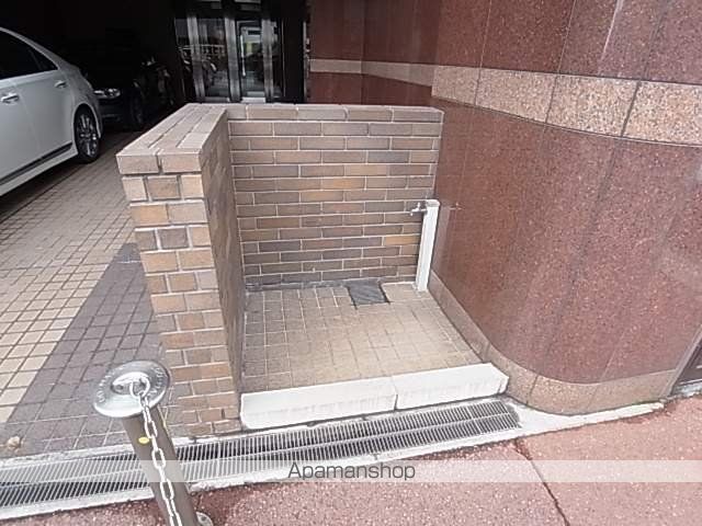 ユニバーサルタワーズの外観写真