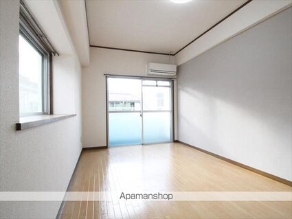 ファーストインたちばな[1R/21.87m2]のリビング・居間