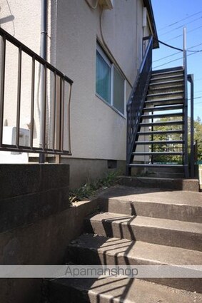 ファミーユ[1K/23.18m2]のエントランス