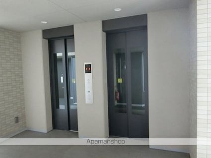 ウェリス南持田緑彩苑[4LDK/95.4m2]の共用部1