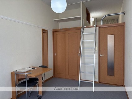 レオパレス１３ＳＴＯＮＥⅠ[1K/21.11m2]のリビング・居間2