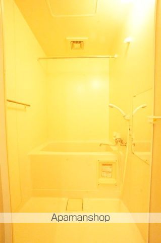 ポンムドゥテール前田の内装写真