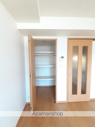 ヴィヴァーチェ東石井[1K/30.96m2]の収納