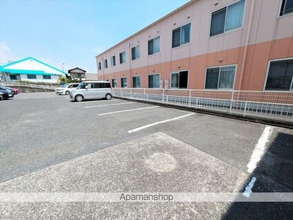 岡山県倉敷市福田町古新田[2DK/43.48m2]の駐車場