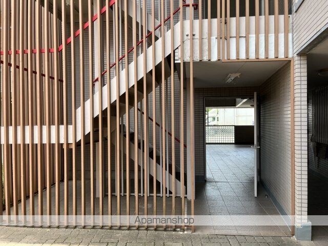 東京都世田谷区祖師谷６丁目[2DK/56.7m2]のエントランス2