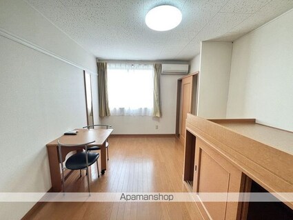 レオパレスファースト[1K/23.71m2]のリビング・居間2