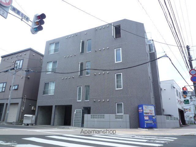 グラーサ美園の外観写真